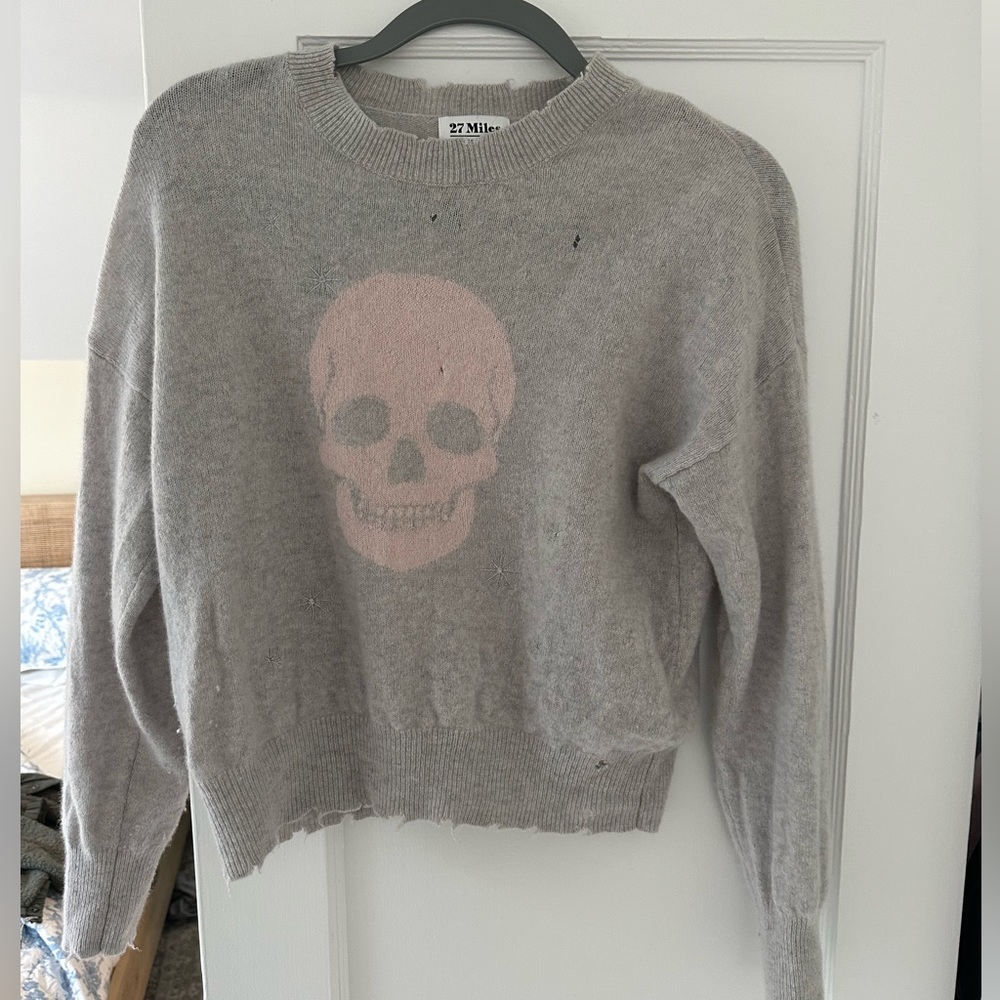 27 Miles Cashmere sweater size medium. Great condition!